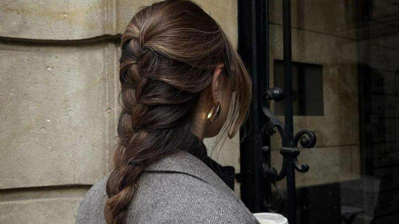 cara kepang rambut French Braid